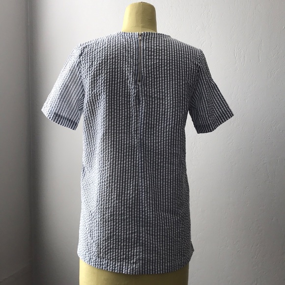 The Hanger Med. Blue/White Striped Seersucker Top - Picture 5 of 8